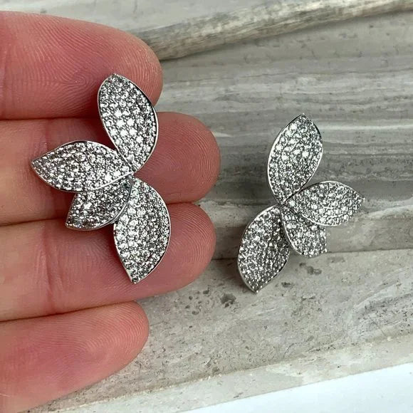 Women's Leaf-shaped Rhinestone Earring - My Store